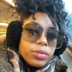 Meet your Posher, Natasha